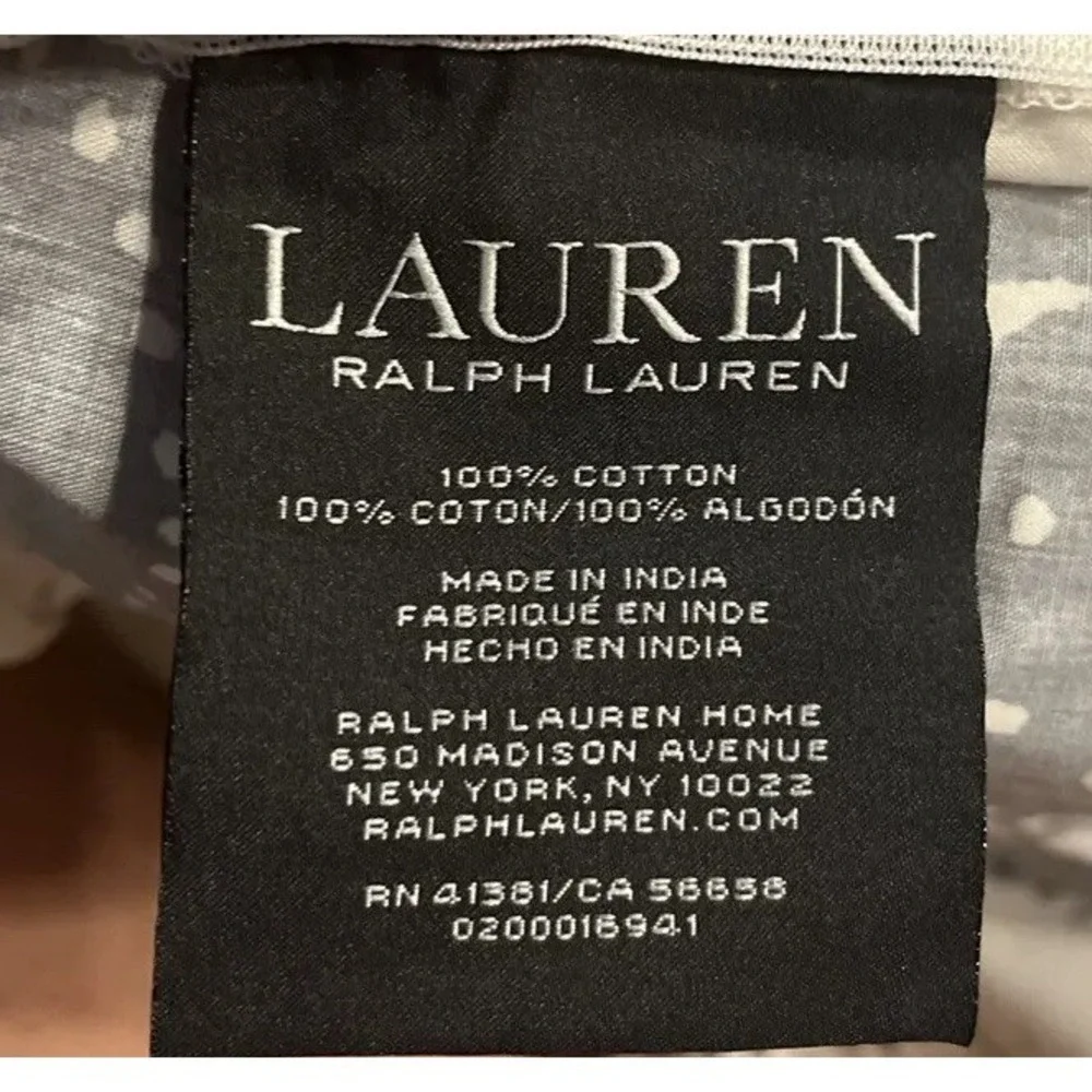 Pair Lauren‎ Ralph Lauren Luke Medallion Pillow Shams Gray White 100% Cotton